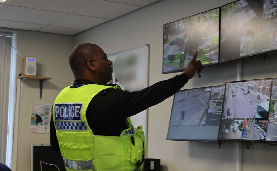 Sergeant points at screen