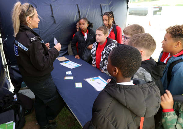 PC Natalie Sinclair talks to schoolchildren about online safety